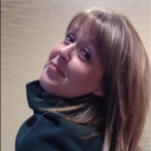 Meet your Posher, Selena